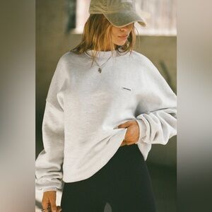 Joah brown classic crew pullover sweatshirt